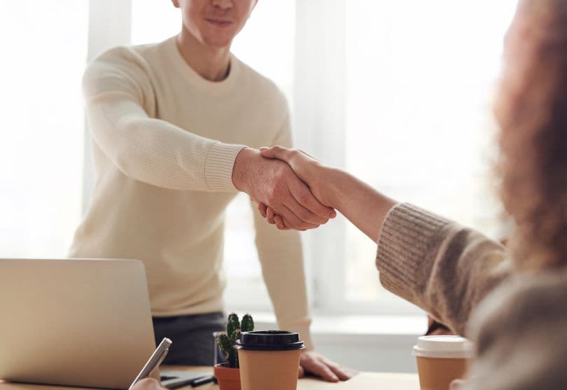 Acciones para potenciar la incorporación del recién contratado: cómo convertirlo en un empleado clave