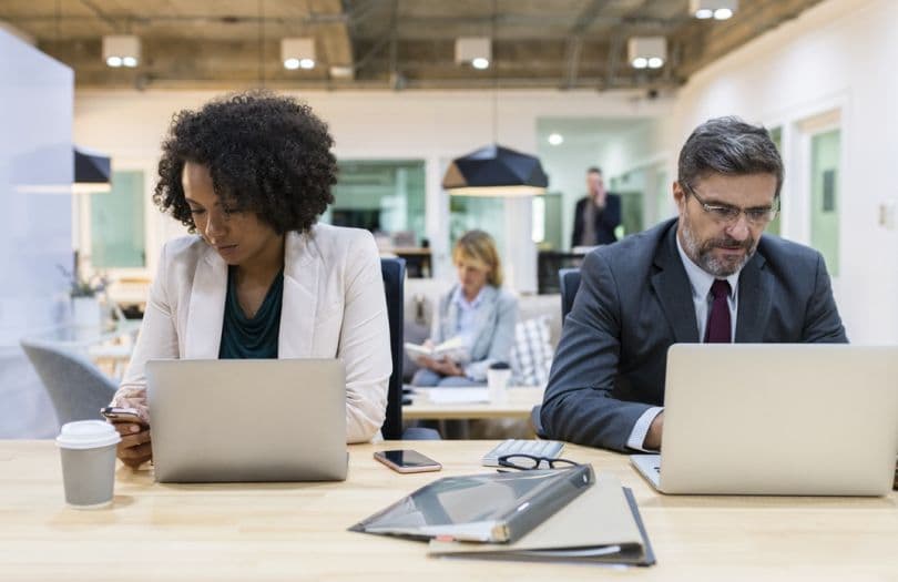 Solo 4 de cada 10 puestos de alta dirección son ocupados por mujeres